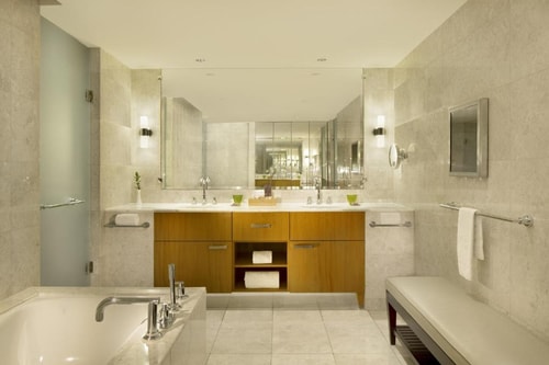 Deluxe Room Near Financial Center Metro 2 Luxury Bookings