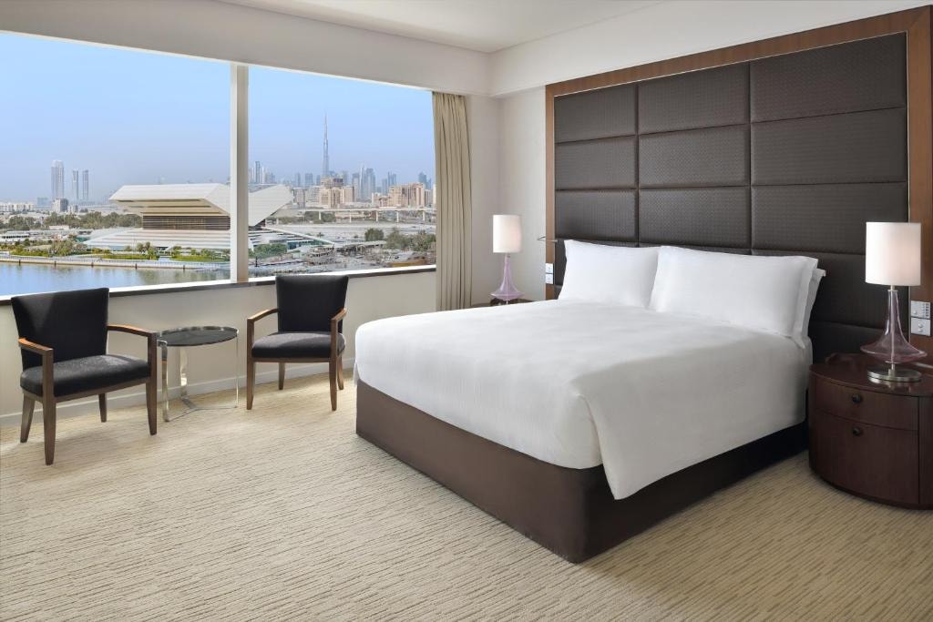 One Bedroom Apartment Near Dubai Festival Mall Luxury Bookings