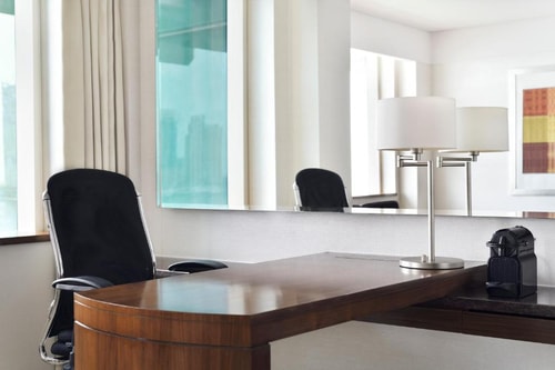 One Bedroom Apartment Near Dubai Festival Mall 7 Luxury Bookings