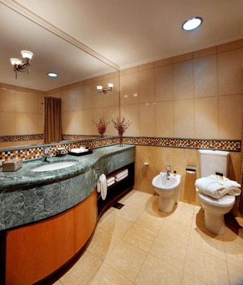 Four Bedroom Apartment Near fashion Club 3 Luxury Bookings