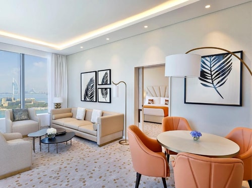 Family Suite Near Nakheel Mall palm Jumeirah 4 Luxury Bookings