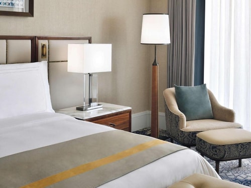 Executive King Suite Near Filli Cafe Media City 1 Luxury Bookings