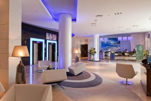 Deluxe Room Near Al Zarooni Building Marina 8 Luxury Bookings