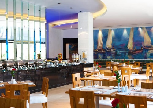 Deluxe Room Near Al Zarooni Building Marina 13 Luxury Bookings