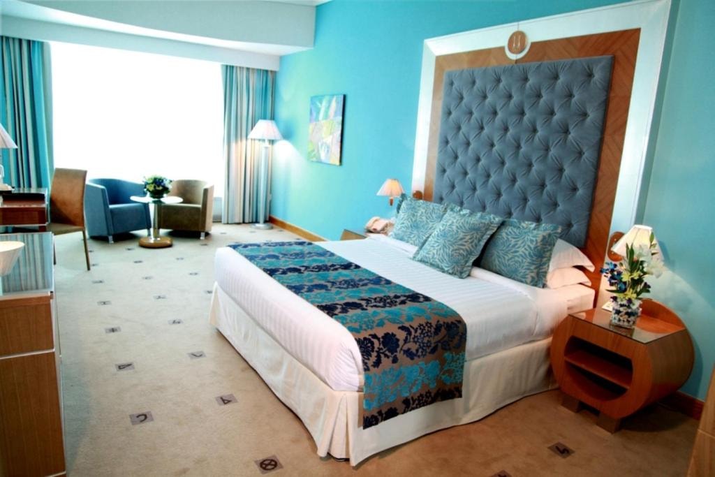 Junior Suite Near Al Zarooni Building Marina Luxury Bookings