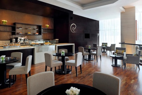 Premium One Bedroom Suite Near DMCC Metro Station 14 Luxury Bookings