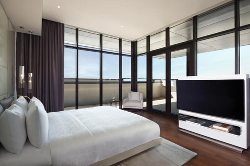 One Bedroom Residence Near City Walk Shopping Mall 12 Luxury Bookings