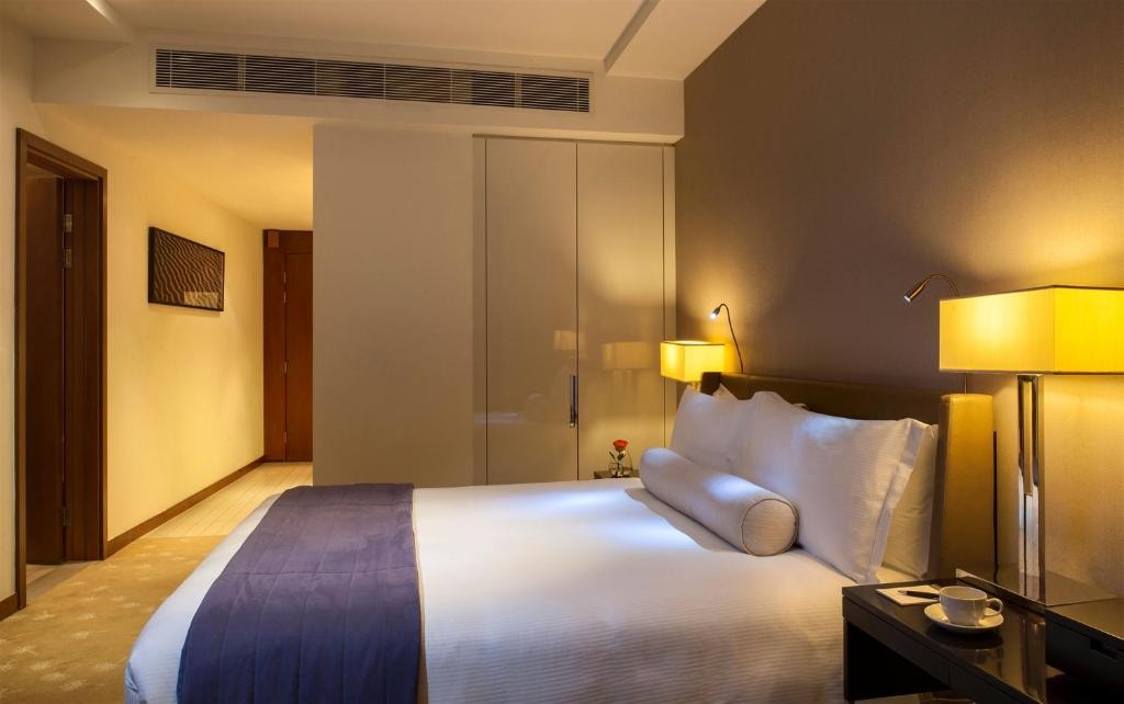 King Studio Suite Near Marsa Plaza Festival City Luxury Bookings