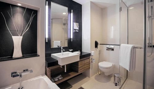 1 Bedroom in Jumeirah Lakes Tower Dubai Cluster T 3 Luxury Bookings