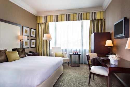 Classic King Room Near Le Royal Club Dubai Luxury Bookings