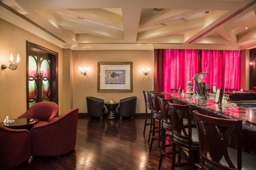Classic King Room Near Le Royal Club Dubai 13 Luxury Bookings