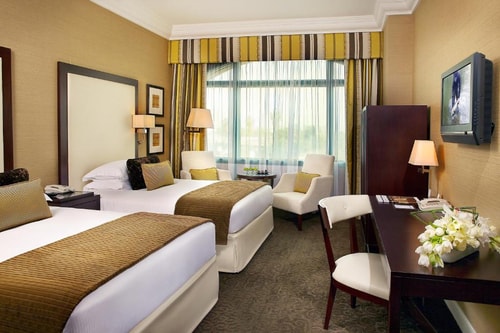 Classic King Room Near Le Royal Club Dubai 6 Luxury Bookings