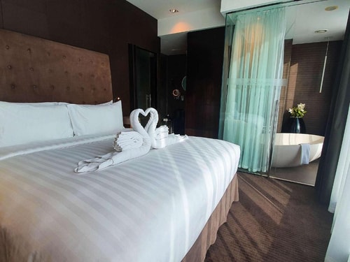 Superior Room Near Dubai Customs 17 Luxury Bookings