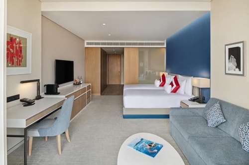 Deluxe King or Twin Near Jabel Ali Golf Resort 4 Luxury Bookings