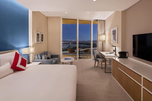 Deluxe King or Twin Near Jabel Ali Golf Resort 17 Luxury Bookings