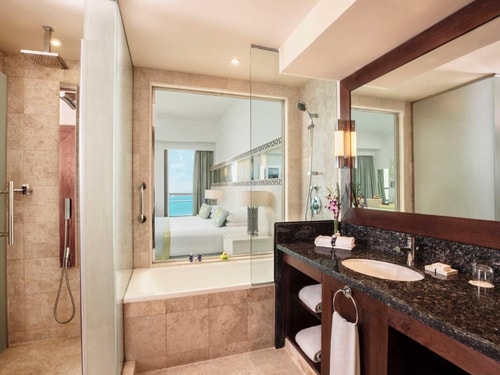 Family Suite One Bedroom Near Shams Jbr Building 4 Luxury Bookings