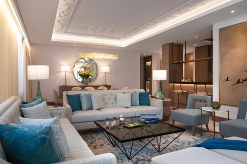 One Bedroom Suite Near spring green supermarket 4 Luxury Bookings