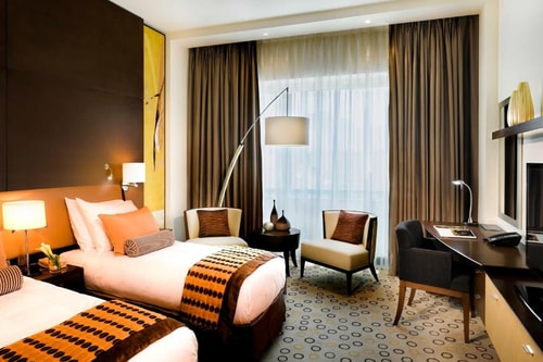 Superior King Room Near Reef Mall 4 Luxury Bookings
