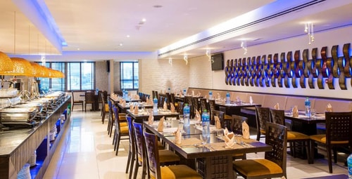 Superior King Room Near Reef Mall 12 Luxury Bookings