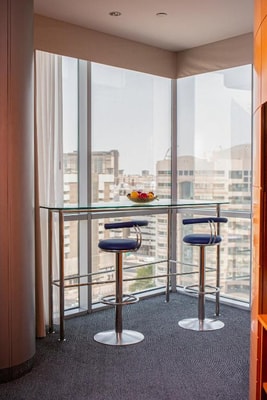 Family Suite Near falcon Tower Deira 3 Luxury Bookings