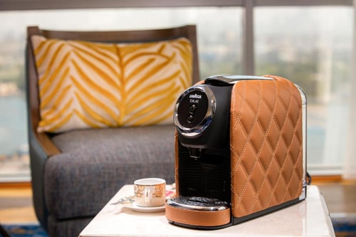 Family Suite Near falcon Tower Deira 6 Luxury Bookings