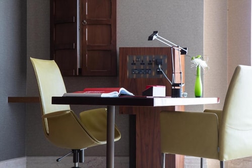 One Bedroom Suite Near Aviation Club Garhoud 8 Luxury Bookings
