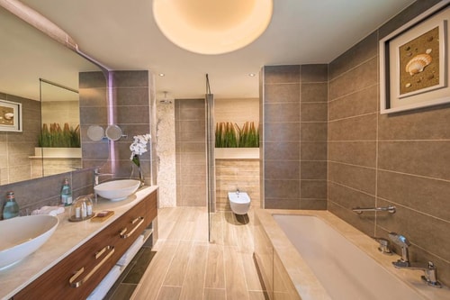 Luxury Deluxe Room In Palm Jumeirah Near Anantara 8 Luxury Bookings