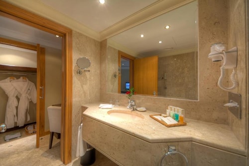 Standard Room Near Palm Strip Mall 3 Luxury Bookings