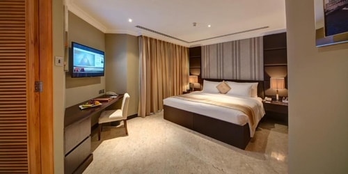 Standard Room Near Palm Strip Mall 10 Luxury Bookings