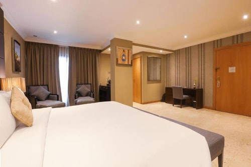 Standard Room Near Palm Strip Mall 23 Luxury Bookings
