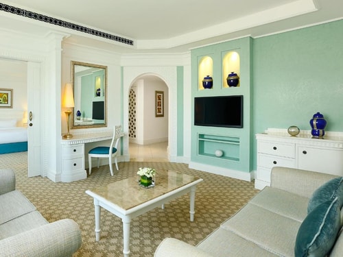 Luxury Club Suite Near France Consulate Dubai 4 Luxury Bookings