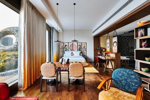 Suite Room Near Museum Of The Future 2 Luxury Bookings