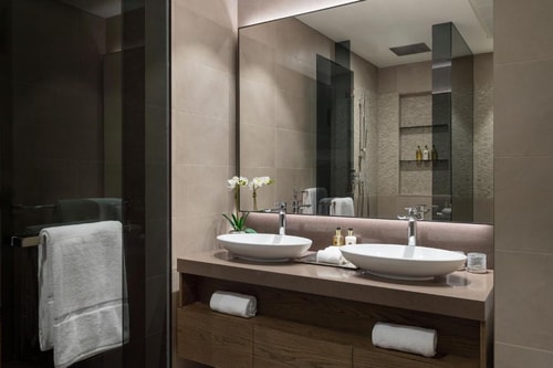 Executive Studio Near Marina Gate towers 5 Luxury Bookings