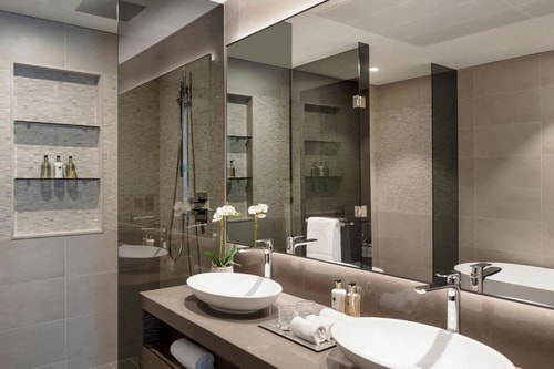 Deluxe One Bedroom Suite Near Dubai Marina Walk 4 Luxury Bookings