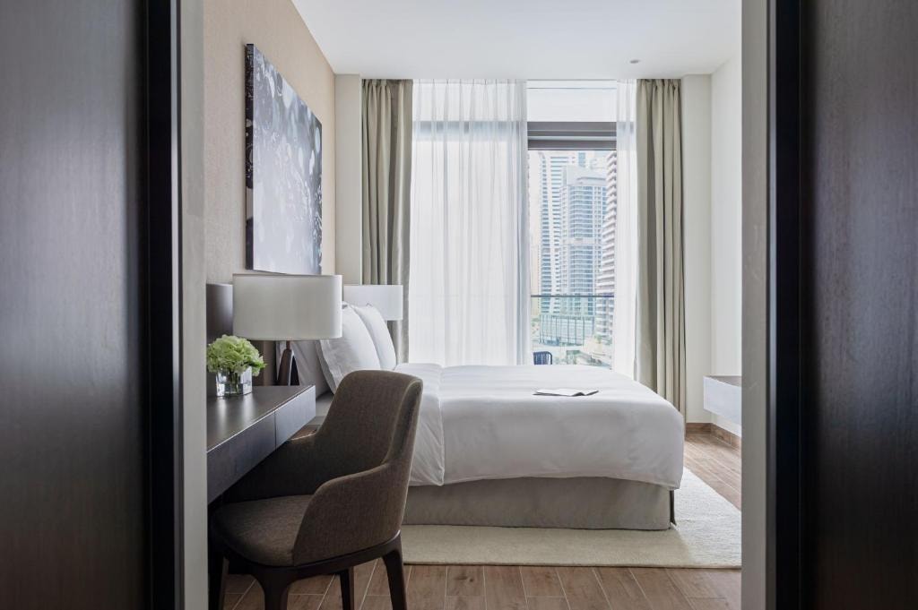 Deluxe Two Bedroom Suite Near Marina Gate Towers Luxury Bookings