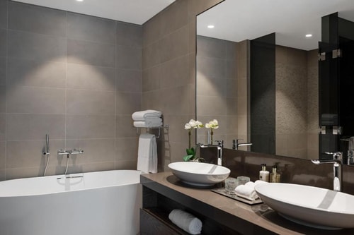 Deluxe Two Bedroom Suite Near Marina Gate Towers 7 Luxury Bookings