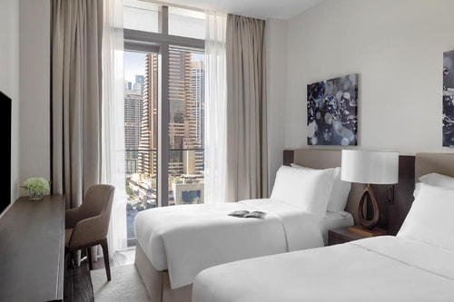 Deluxe Two Bedroom Suite Near Marina Gate Towers 2 Luxury Bookings
