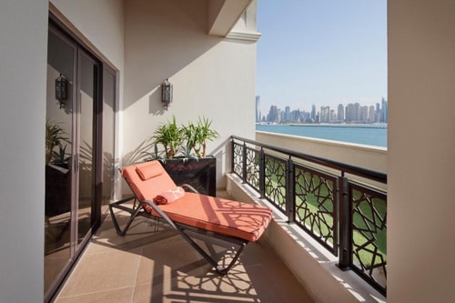Classy Superior King Room In Palm Jumeirah 6 Luxury Bookings