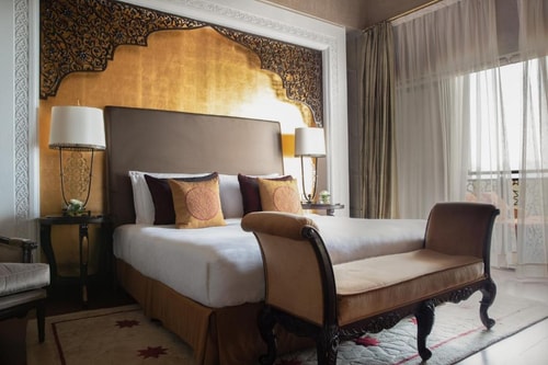 Classy Superior King Room In Palm Jumeirah 10 Luxury Bookings