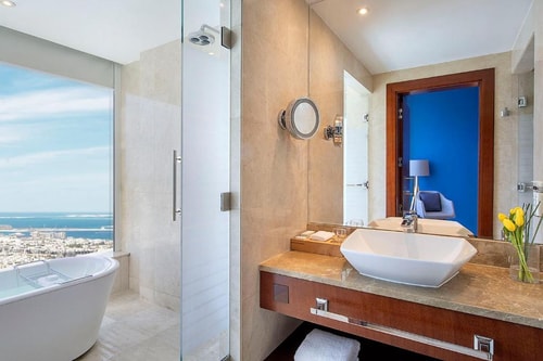 Luxe Two Bedroom Suite Near World Trade Center 9 Luxury Bookings