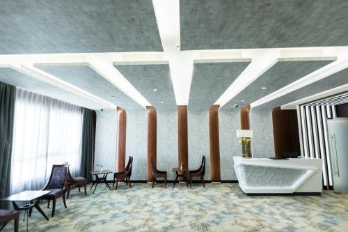 Classic King Room Near Mall Of Emirates 5 Luxury Bookings