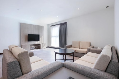 One Bedroom Apartment Near American Hospital 10 Luxury Bookings