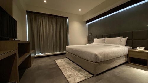 Two Bedroom Suite Near American Hospital 0 Luxury Bookings