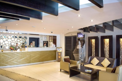 Two Bedroom Apartment Near Viva Super Market 14 Luxury Bookings