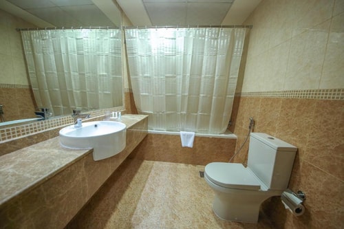 Classic Two Bedroom Near Mall Of Emirates 12 Luxury Bookings