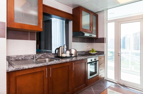 Studio With Creek Side Near Baniyas Road 5 Luxury Bookings