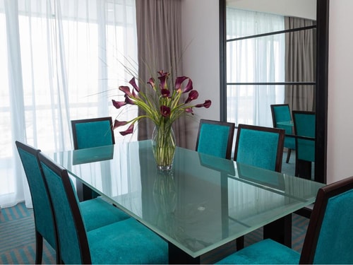 Two Bedroom Apartment Near Baniyas Road 3 Luxury Bookings