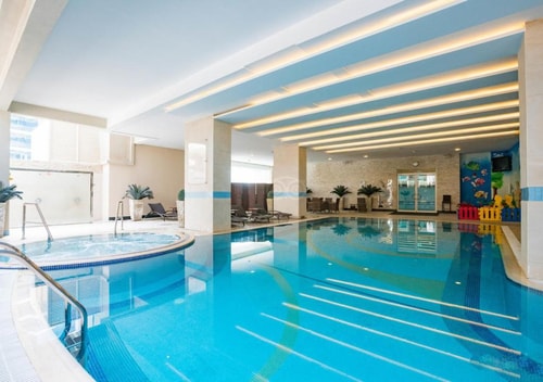 Two Bedroom Apartment Near Baniyas Road 23 Luxury Bookings