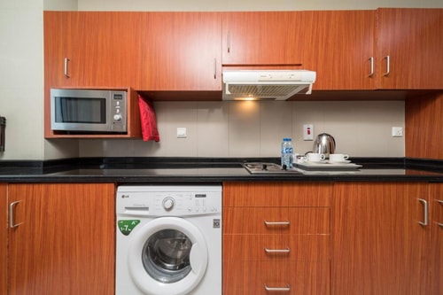 Deluxe One Bedroom Apartment Near Reef Mall 7 Luxury Bookings