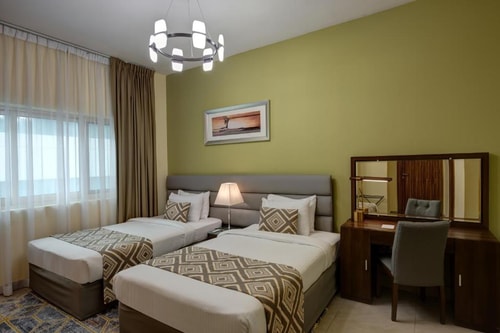 2 Bedroom Apartment Walk from Mashreq Metro Barsha 4 Luxury Bookings